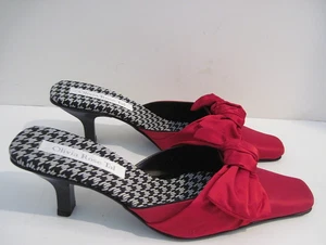 Olivia Rose Tal Red Silk With Bow Heels Size 8 - Picture 1 of 9