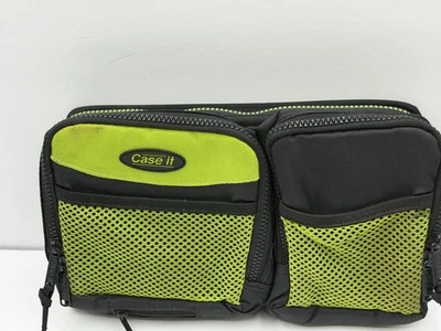 Travel CD Case Zippered Vintage Black Green With Pockets Holds 64 CD DVD Disc - Image 1 of 3