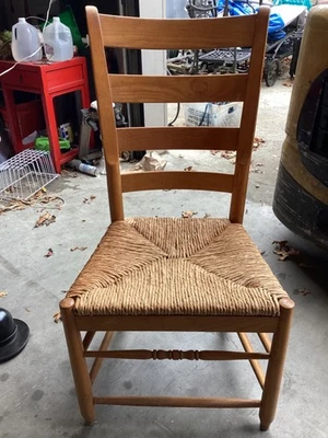Silla de comedor con respaldo de escalera de carril con asiento de mimbre vintage granja 42Tx22Lx22D Foto 1 de 4