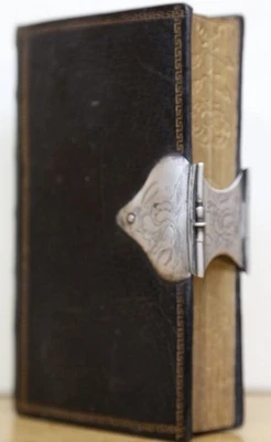 Nuovo Libro Di Canti Hamburgese 1788 Con Chiusura In Argento Decorata. - Immagine 1 di 4