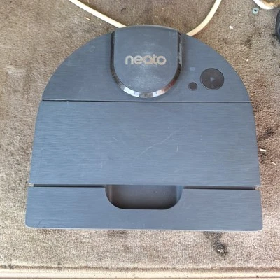 Neato Botvac D8 Connected Robotic Vacuum Cleaner 905-0596 Unit Only No Charger - Image 1 of 4