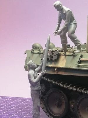 Deutsche Panzer Besatzung Mun Beladung 2er-Set 1:16 - Bild 1 von 4