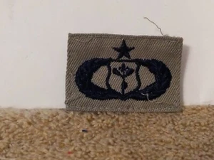 AIR FORCE SENIOR CAREER Badge Patch - Picture 1 of 1