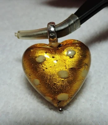 Murano Glass Puff Heart Gold Foiled with 925 Bail - Image 1 of 4