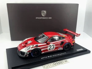 Dealer 1:18 Porsche 911 GT2 RS Clubsport(991.2) Salzburg 2018 (#007/150)by Spark - Picture 1 of 12