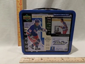 RARE-VINTAGE 1999 UPPER DECK "RETRO" WAYNE GRETZKY METAL LUNCHBOX PREMIER EDITIO - Picture 1 of 8