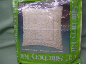 Creative Expressions Needlepoint Kit, "Snow Flake Pillow" - White on White - New - Picture 1 of 1