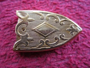 3 VINTAGE LEATHER or CLOTH BELT END TIPS, EMBOSSED, 3/4" BRASS TONE, NOS - Picture 1 of 7