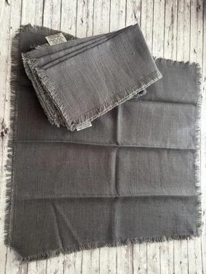 Conjunto de 8 guardanapos quadrados de linho cinza com franja Williams Sonoma - Imagem 1 de 4