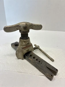 Vintage Ridgid 83037 ?? Deluxe Copper Tube Flaring Tool - Picture 1 of 10