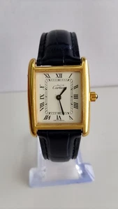 DEBE DE CARTIER PARA HOMBRES LOUIS ROMANS NÚMEROS TANQUE CUERDA MANUAL 18K GALVANIZADO SWI - Imagen 1 de 18