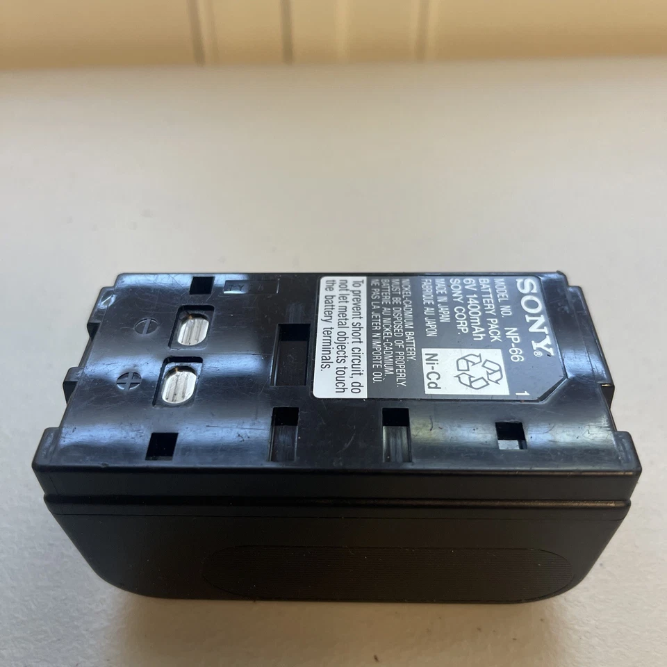 Batería OEM Sony NP-66 para Sony CCD-F33 CCD-tr700 Foto 1 de 3