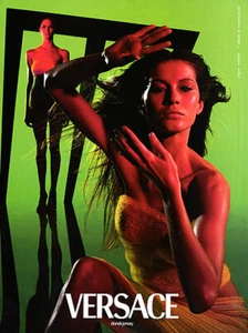1999 Versace Steven Meisel moda Gisele Bundchen 1 página anuncio de revista - Imagen 1 de 1