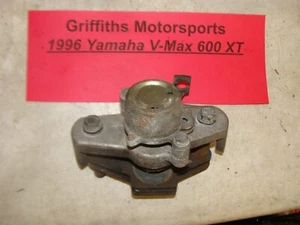 1996 YAMAHA VMAX 600 XT 8BV brakes brake caliper w pads bolts - Picture 1 of 8