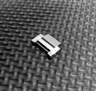 Genuine LOUIS VUITTON Tambour Q1D00 strap bracelet 1 link 18.5mm wide from japan - Image 1 of 2