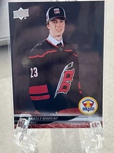 BRADLEY NADEAU--2024-25 UPPER DECK--DRAFT DAY--URRICANES--KOSTENLOSER VERSAND - Bild 1 von 2