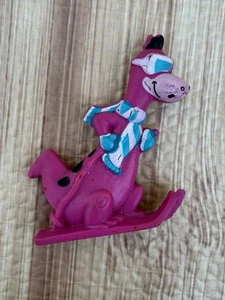 Dino Flintstone Skiing PVC Figure - Hard to Find Item from 1991 - Picture 1 of 4