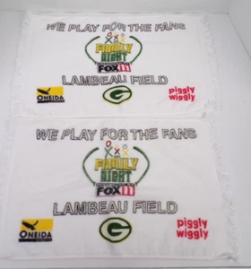 2005 Green Bay Packers NFL Family Night Fox 11 We Play for the Fans Towels Qty 2 - Picture 1 of 7