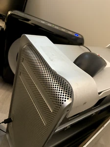 Apple A1289 Mac Pro (2009) Desktop - Silver - Picture 1 of 10