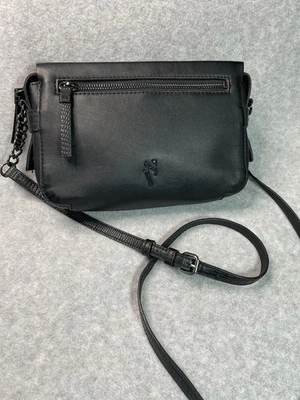 Cartera bandolera Simply Vera Wang de cuero sintético negra Foto 1 de 4