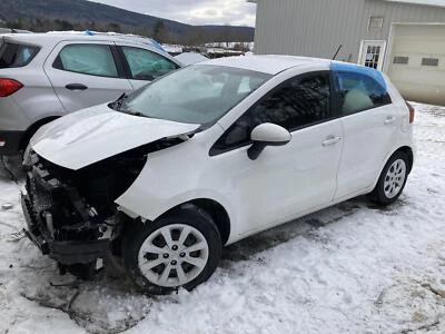 16 KIA RIO Beam Axle (abs) Foto 1 de 4