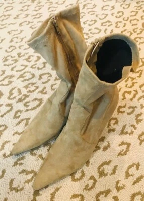 Diba Faux Suede Ankle Boots Pointed Toe Camel Tan 3 in High Heel Sz 9 Women's - Image 1 of 4