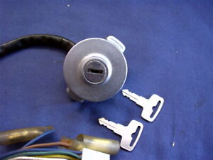 YAMAHA YB100 1976-1979 NOS  8 CONECTIONS IGNITION SWITCH WITH 2 KEYS