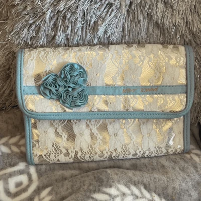 Betsey Johnson Kitsch I Do Azul Boda Viaje Bolso de Mano/Joyas Organizador Almacenamiento Foto 1 de 4