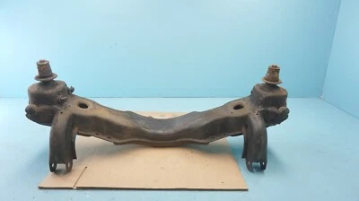 MERCEDES W111 220SE 220SEB CUPÉ, MOTOR SUBCHASIS TRAVESAÑO  Foto 1 de 4