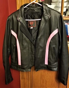 Chaqueta de Motociclista Clásica RARA de Colección de Cuero para Damas ""Moda de Rosa"" - Talla M - Imagen 1 de 4