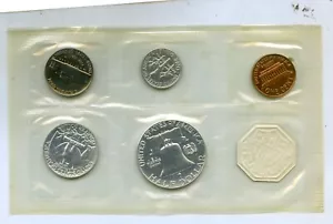 Vtg 1961 US Mint Philadelphia Proof Coin Set 90% Silver Half Dollar Dime Quarter - Picture 1 of 1