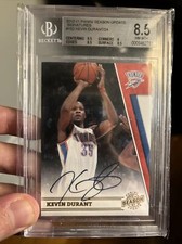 2010-11 Kevin Durant Panini Season Update Signatures On Card Auto Bgs 8.5 /24