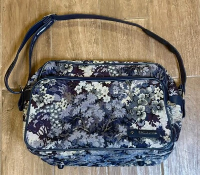 VTG Samsonite Blue Floral Tapestry 15" Travel/Carryon Bag w/ strap - GUC - Image 1 of 4
