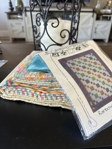 RAINBO CUDDLER Quilt Kit CLOTHESLINE QUILTS fabric + PATTERN - Picture 1 of 2