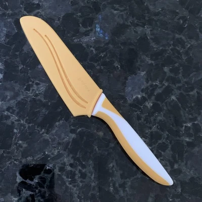 Cuchillo Santoku Good Cook antiadherente de 5 pulgadas amarillo Foto 1 de 4