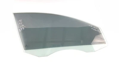 Vidrio de puerta de pasajero delantero OEM 2006 2007 2008 2009 2010 Volkswagen Passat Foto 1 de 4