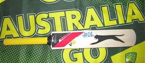 MICHAEL CLARKE SIGNED SLAZENGER MINI BAT (BACK OF BAT) + PHOTO PROOF & C.O.A - Picture 1 of 4