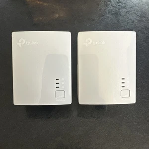 TP-LINK Powerline Starter Kit AV600 TL-PA4010 Kit Ver:2.0 Wi-Fi Extender - Zdjęcie 1 z 6