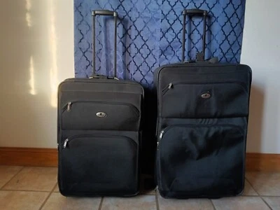 2 maletas con ruedas marca Leisure, usadas Foto 1 de 4