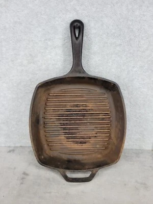 Lodge 8SGP Cast Iron Square Grill Pan Dual Pour Spouts USA Made 10" - Has Rust - Image 1 of 4