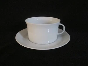 Rosenthal Linear Berlin White Teacup and Saucer Made in Germany - Picture 1 of 1