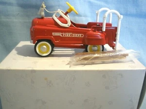 HALLMARK KIDDIE CAR CLASSICS COLLECTION~1955 MURRAY FIRE TRUCK~RED~1999~NEW - Picture 1 of 8