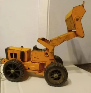 Vintage Pressed Steel Yellow Tonka Metal Loader Truck, Swivel  10"  - Picture 1 of 12
