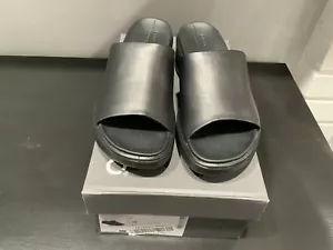 Ecco Flowt Black Leather Wedge Slides Size 7-7.5M / NWB - Picture 1 of 5