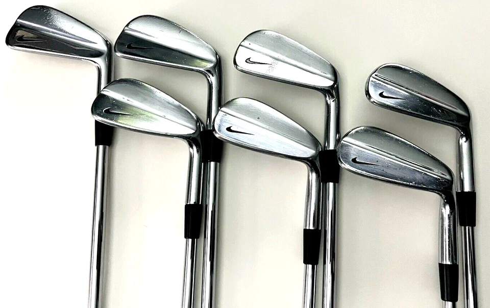 Nike Forged Tour Blades 4-PW Dynamic Gold S300 varillas flexibles de acero rígido Foto 1 de 4