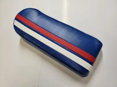 Minibike Seat Blue with Red and White stripes 16 1/2 in long by 6 3/4 — 第 1/4 张图片