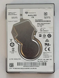 ST1000LM035, PN: 1RK172-071, SN: ZDE6BDXR, WU,FW: LCM2, Seagate 1Tb 2.5" HDD - Imagen 1 de 2