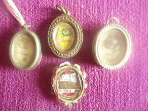 4 RELIQUARYS I CAN’T IDENTIFY CLEARLY - Picture 1 of 4