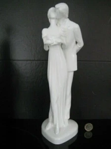 ROYAL DOULTON IMAGES COUPLE HAPPY ANNIVERSARY HN3254 FIGURINE WHITE CHINA FIGURE - Picture 1 of 9