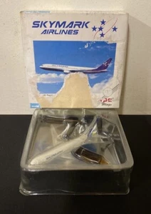 Herpa 512169 Boeing 767-300 Skymark Airlines Diecast Model Plane 1/500 Scale - Picture 1 of 15